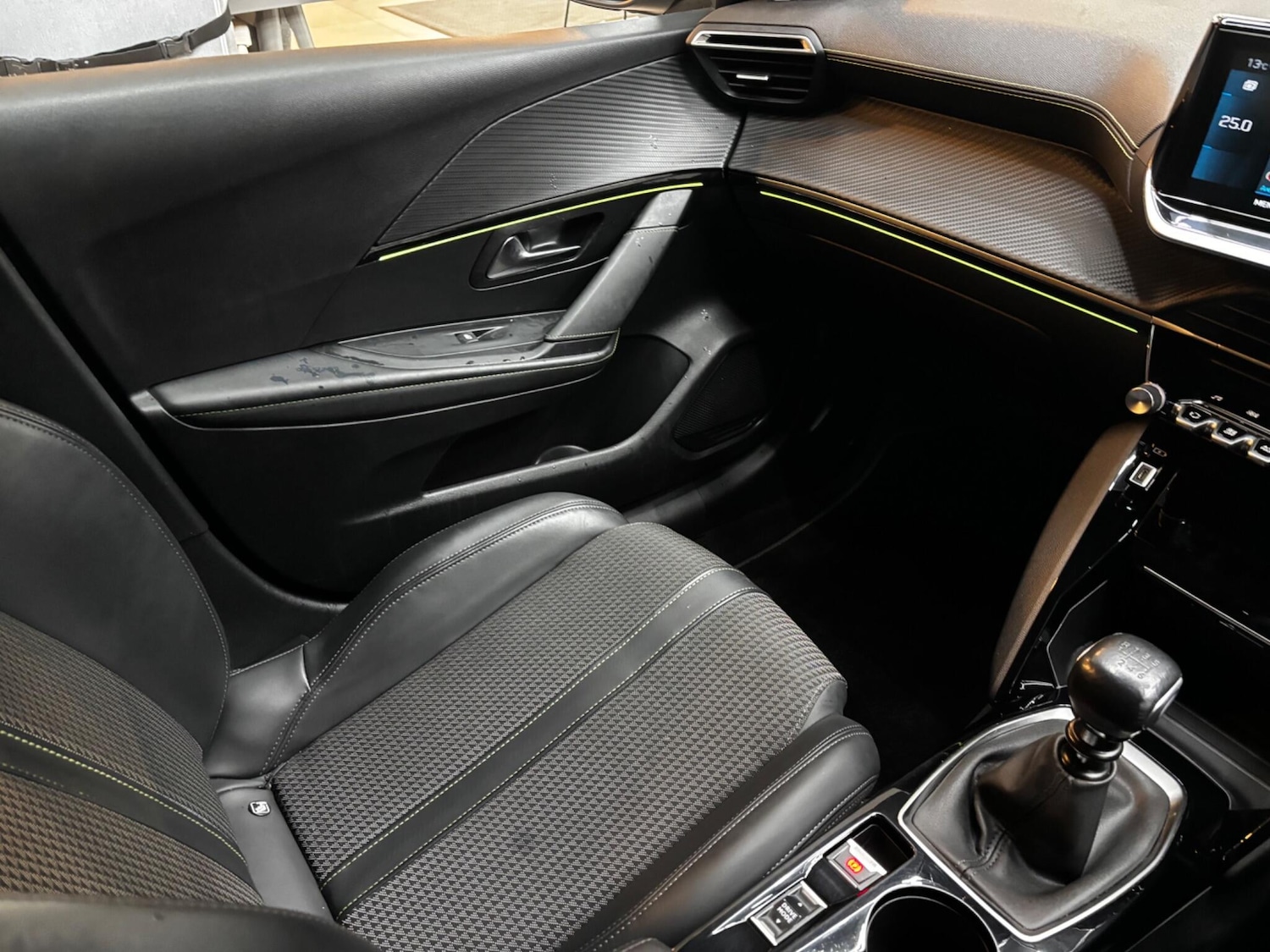 Used Peugeot 208 for sale - 78220271: Photo 56