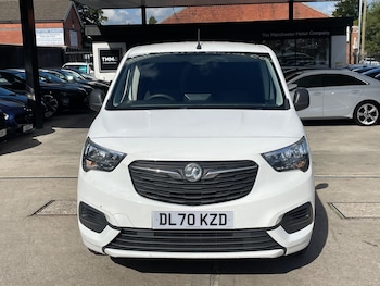 Used Vauxhall Combo 2020 for sale - 76042600: Photo 2