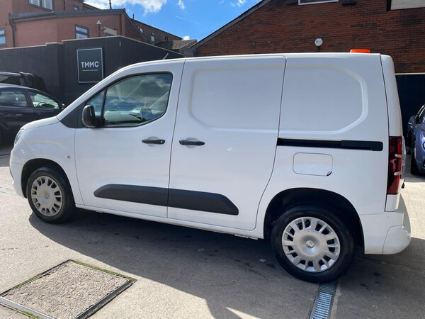 Used Vauxhall Combo 2020 for sale - 76042600: Photo 41