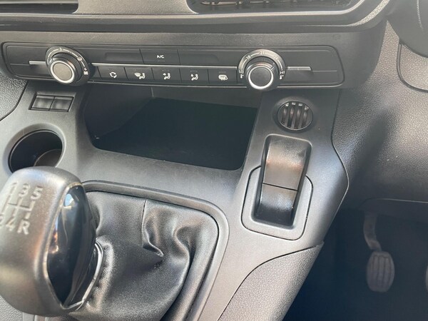 Used Vauxhall Combo 2020 for sale - 76042600: Photo 9
