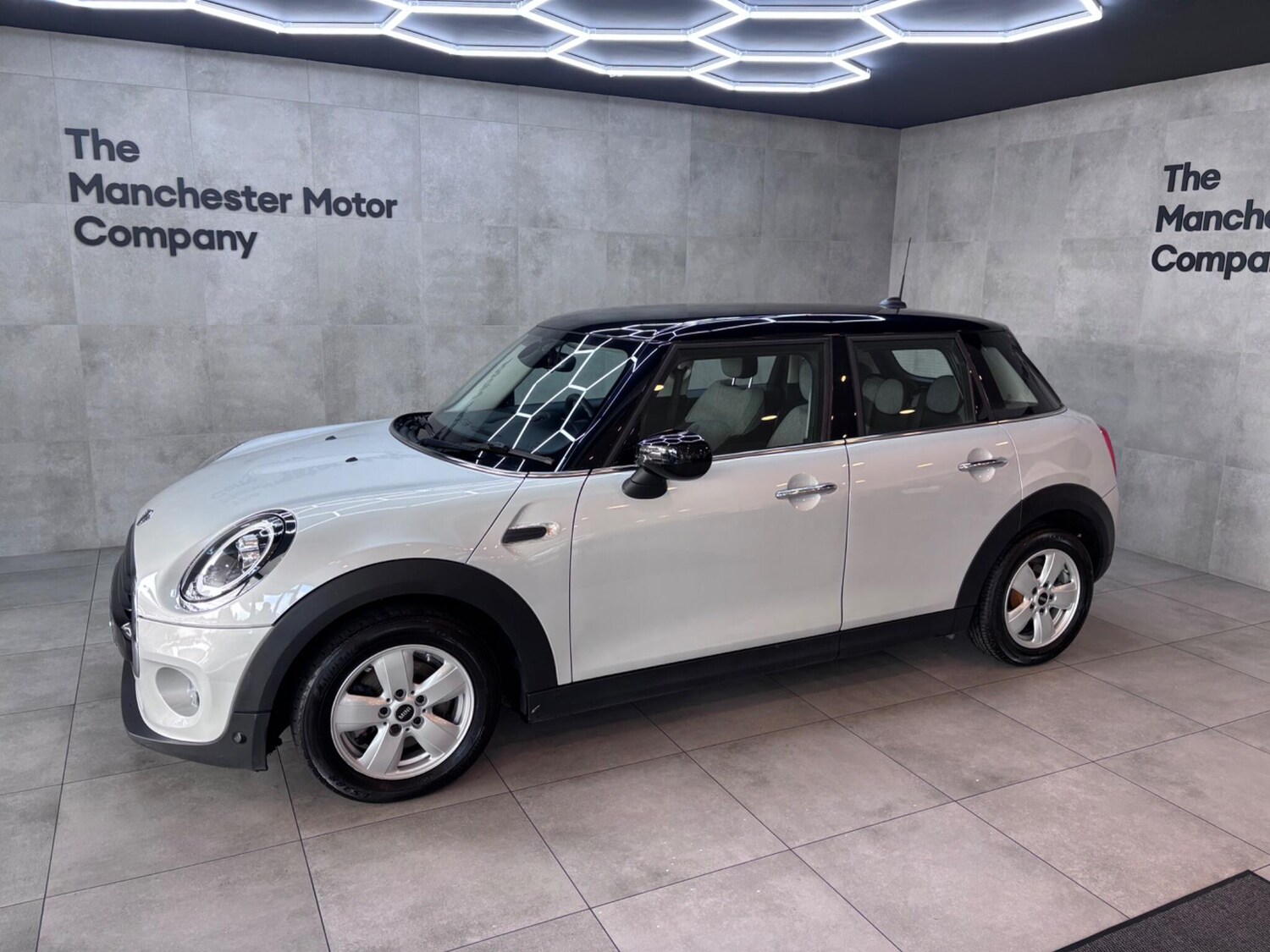 Used MINI Hatch 2019 for sale - 76122758: Photo 23
