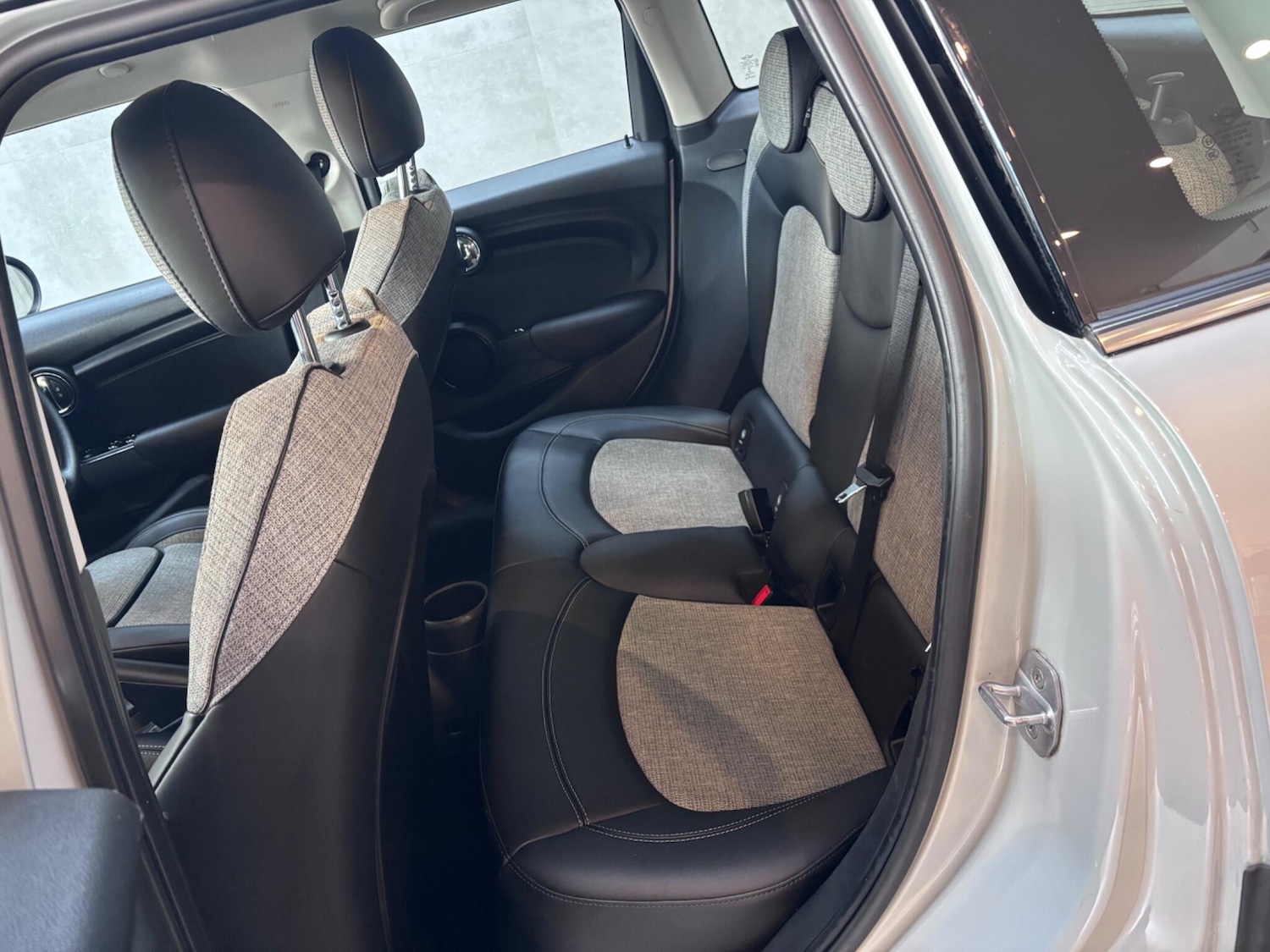 Used MINI Hatch 2019 for sale - 76122758: Photo 36