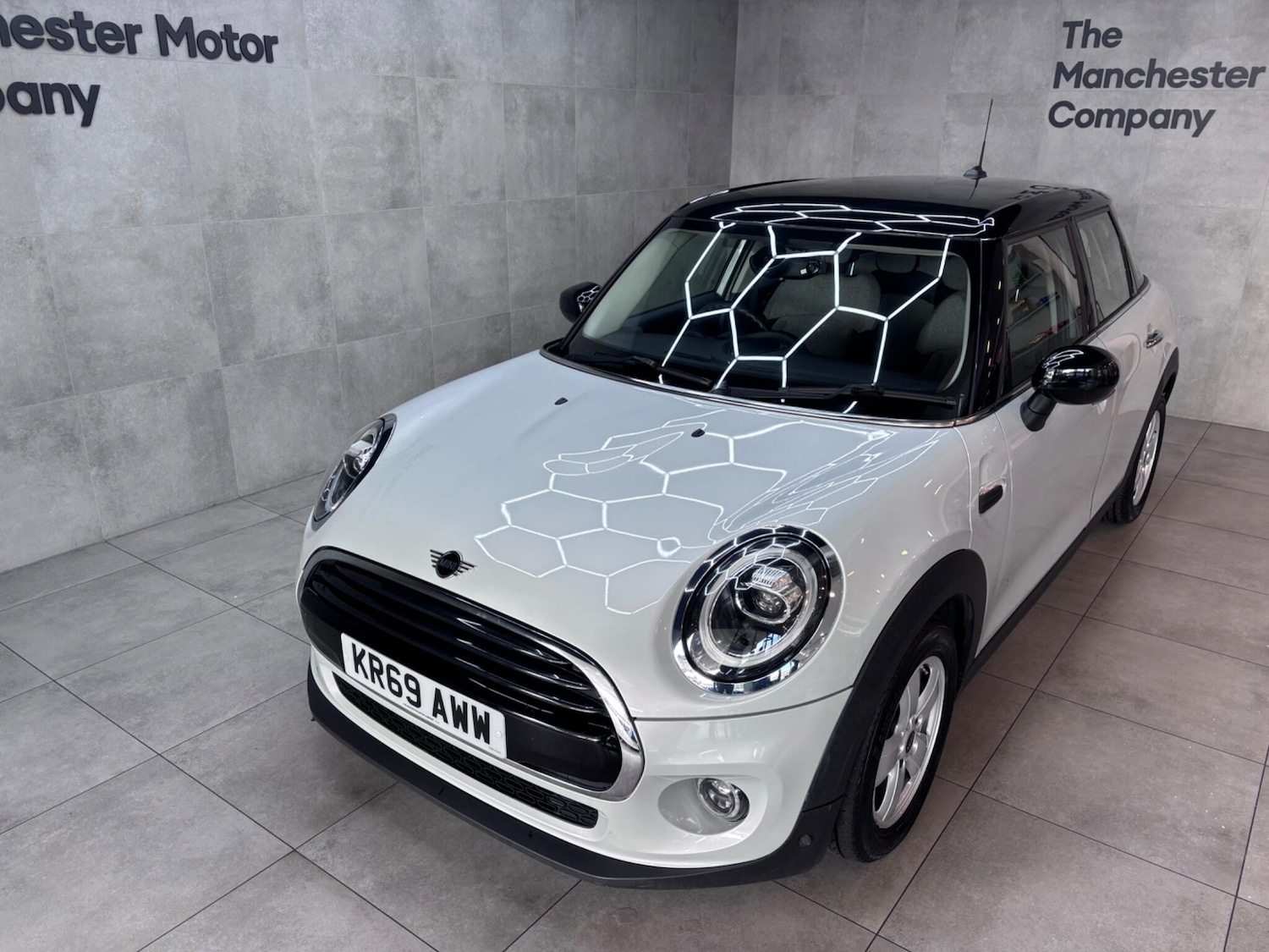 Used MINI Hatch 2019 for sale - 76122758: Photo 4