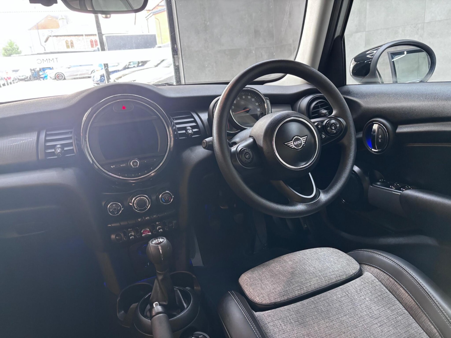 Used MINI Hatch 2019 for sale - 76122758: Photo 40