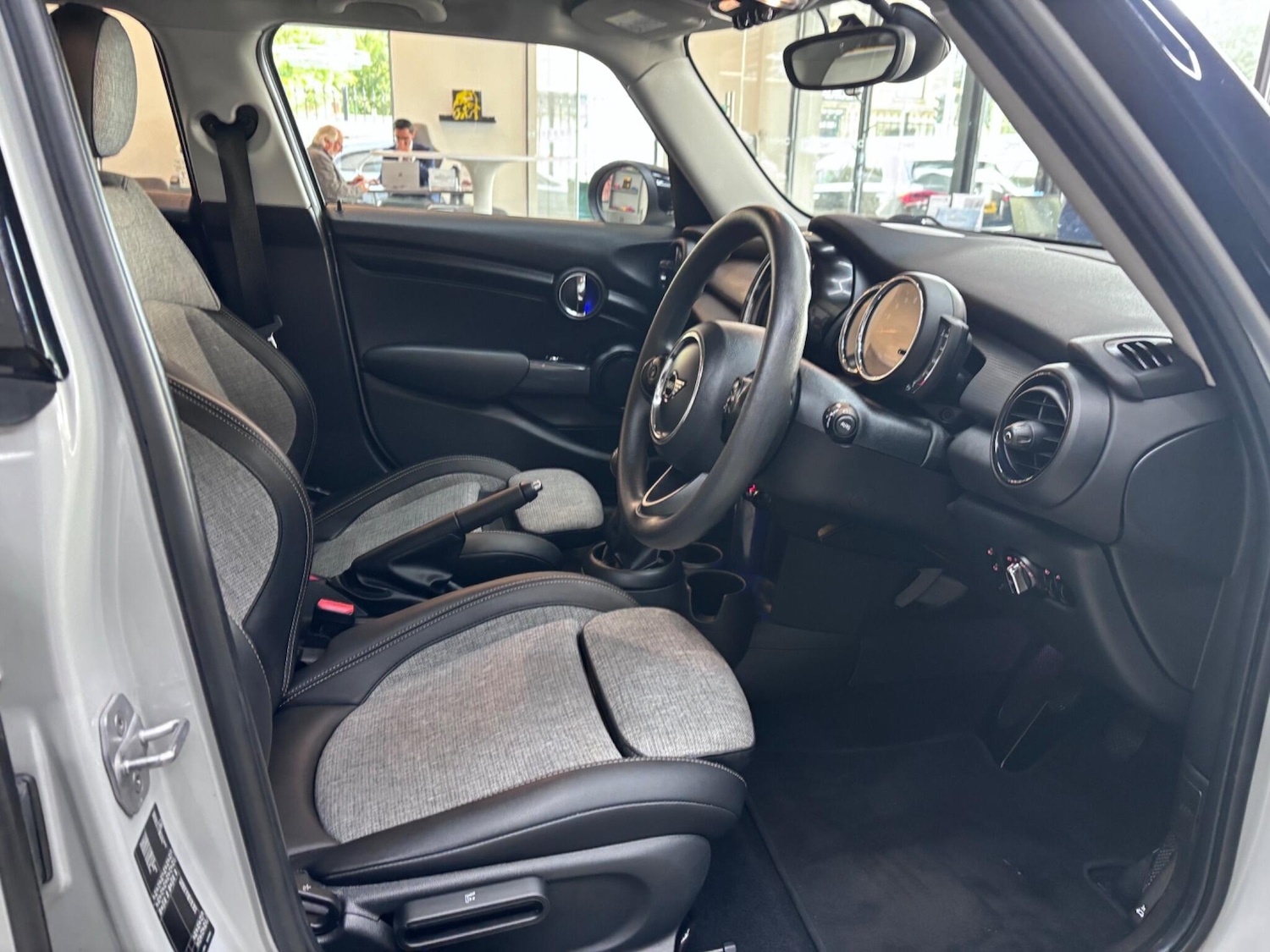 Used MINI Hatch 2019 for sale - 76122758: Photo 43