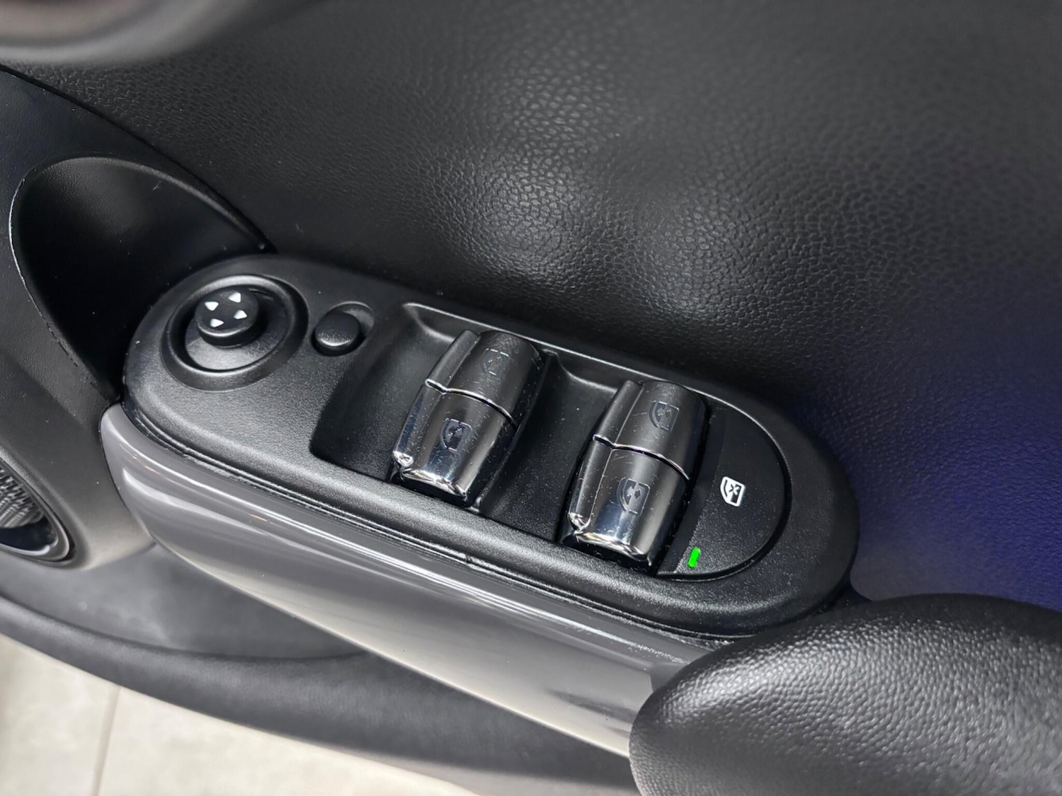 Used MINI Hatch 2019 for sale - 76122758: Photo 47