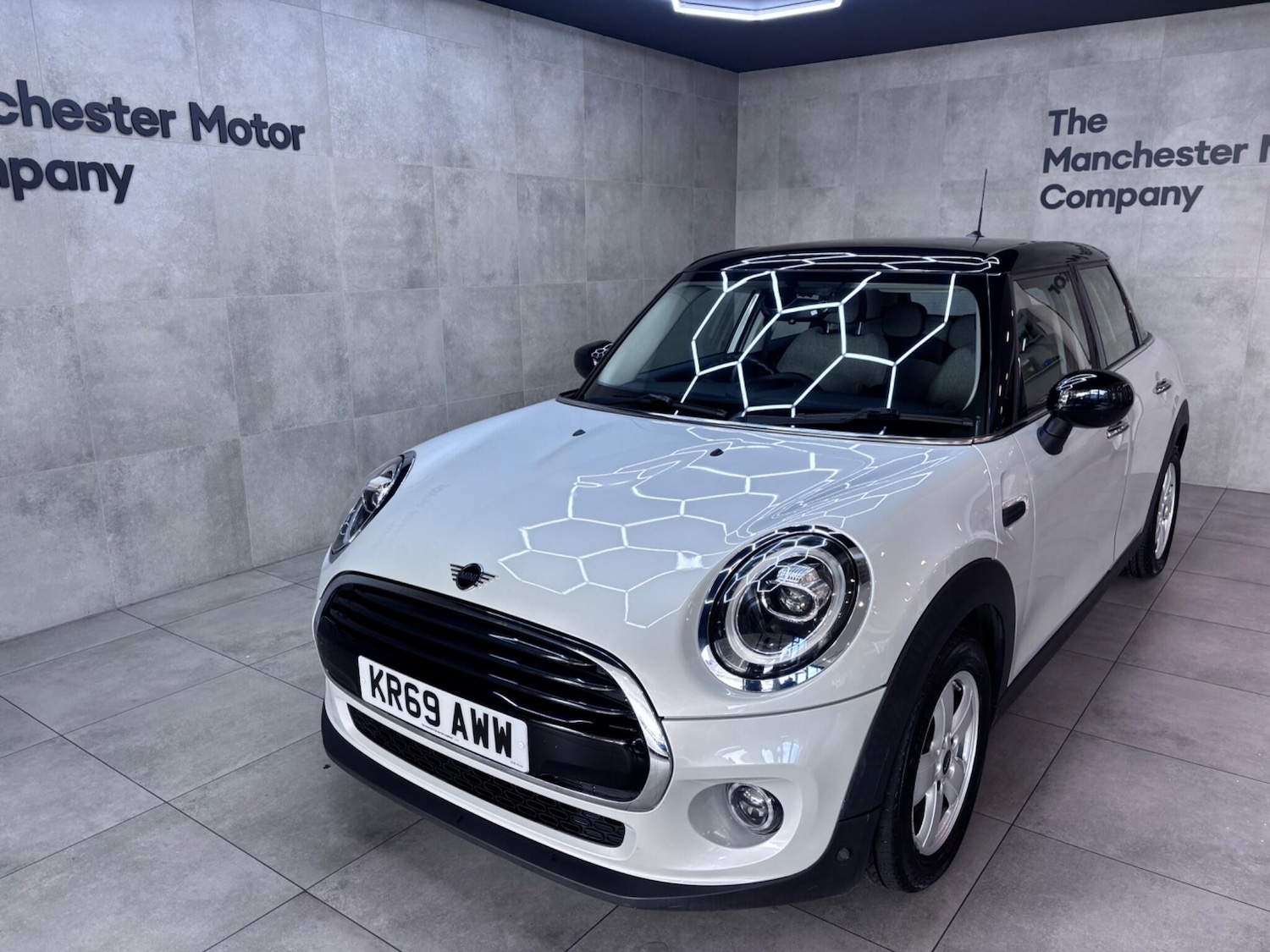 Used MINI Hatch 2019 for sale - 76122758: Photo 5