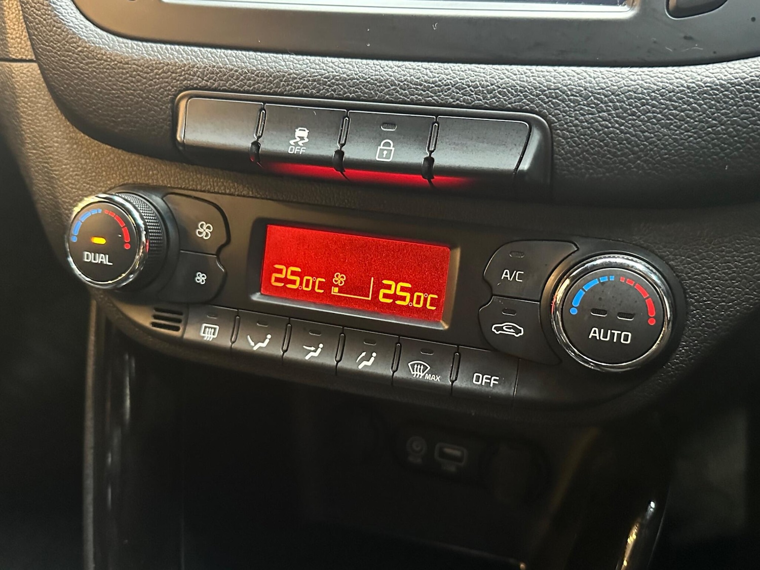 Used Kia Ceed 2018 for sale - 78019959: Photo 49