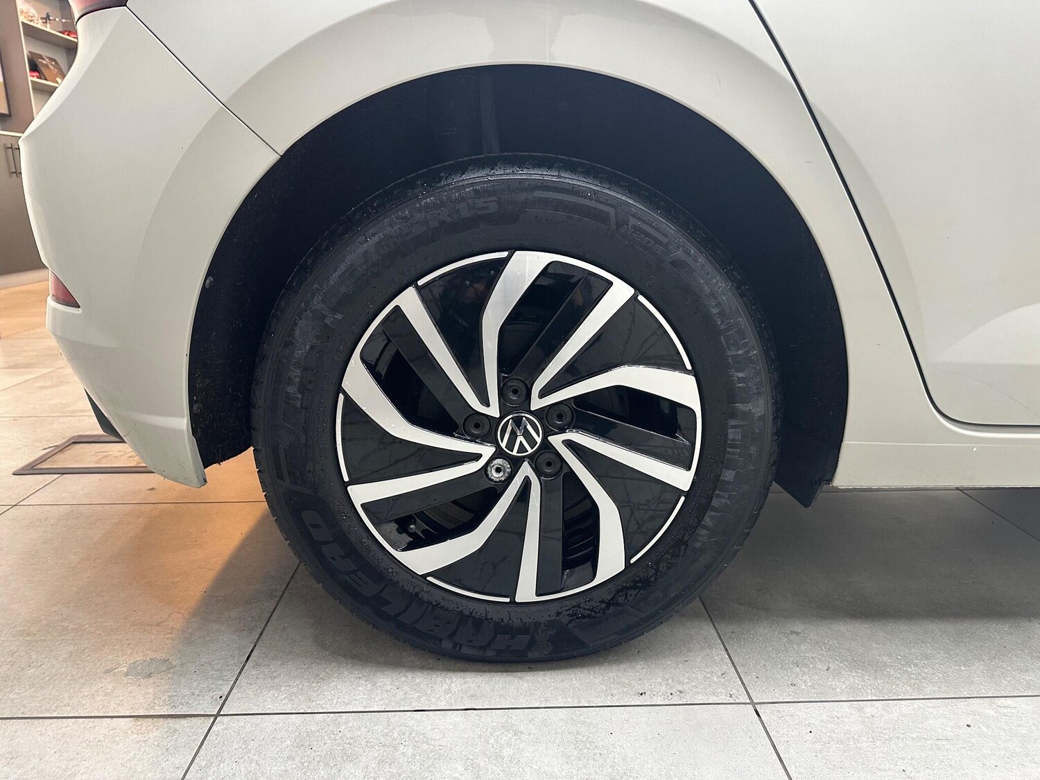 Used Volkswagen Polo 2023 for sale - 78019960: Photo 31