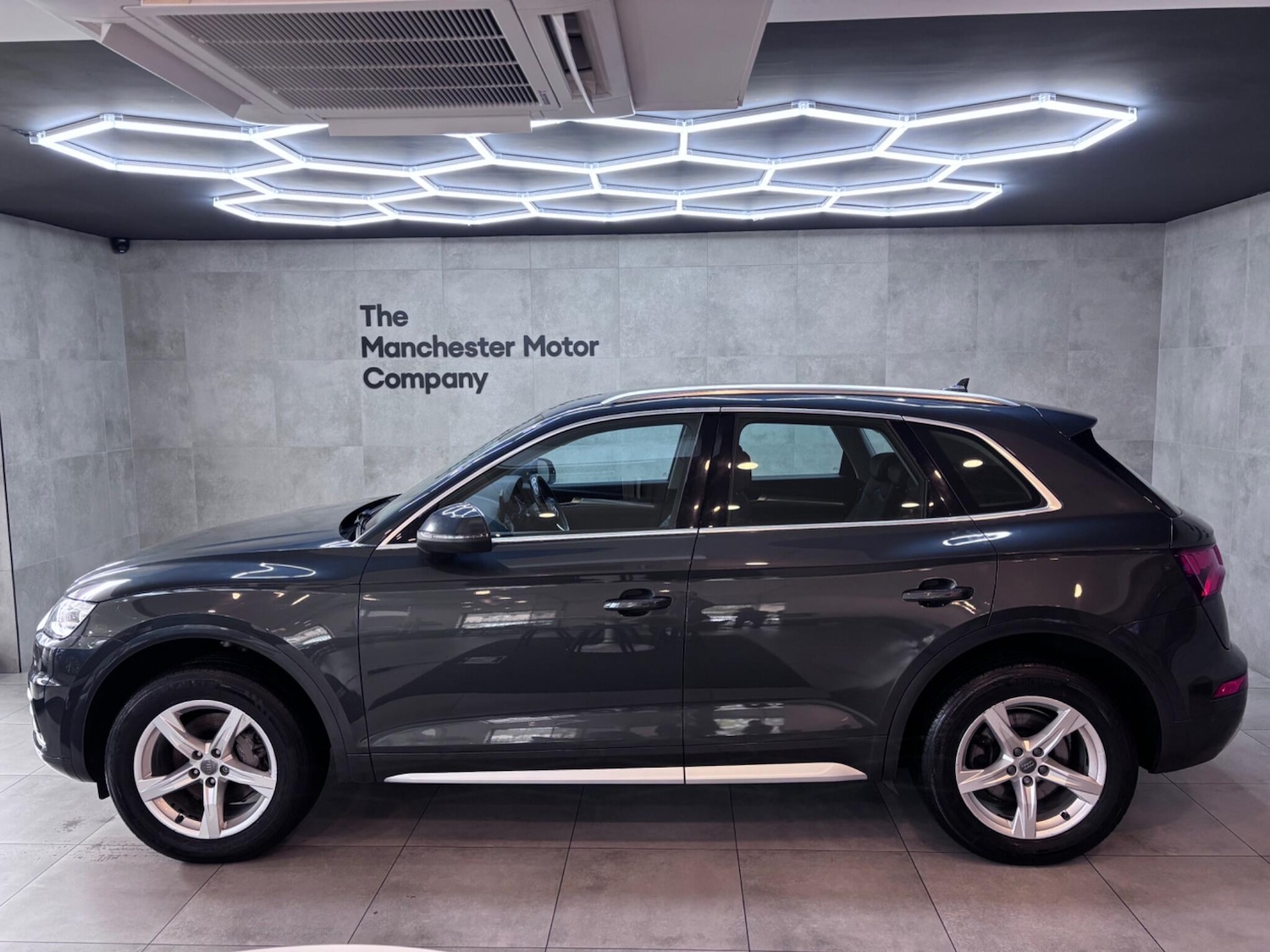 Used Audi Q5 2018 for sale - 76336361: Photo 28