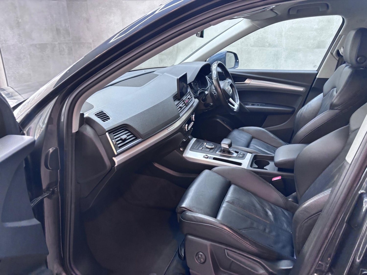 Used Audi Q5 2018 for sale - 76336361: Photo 29