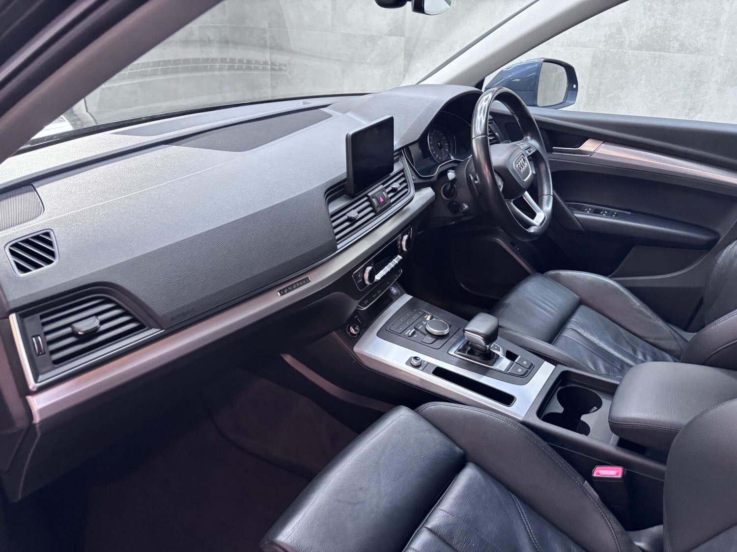 Used Audi Q5 2018 for sale - 76336361: Photo 32