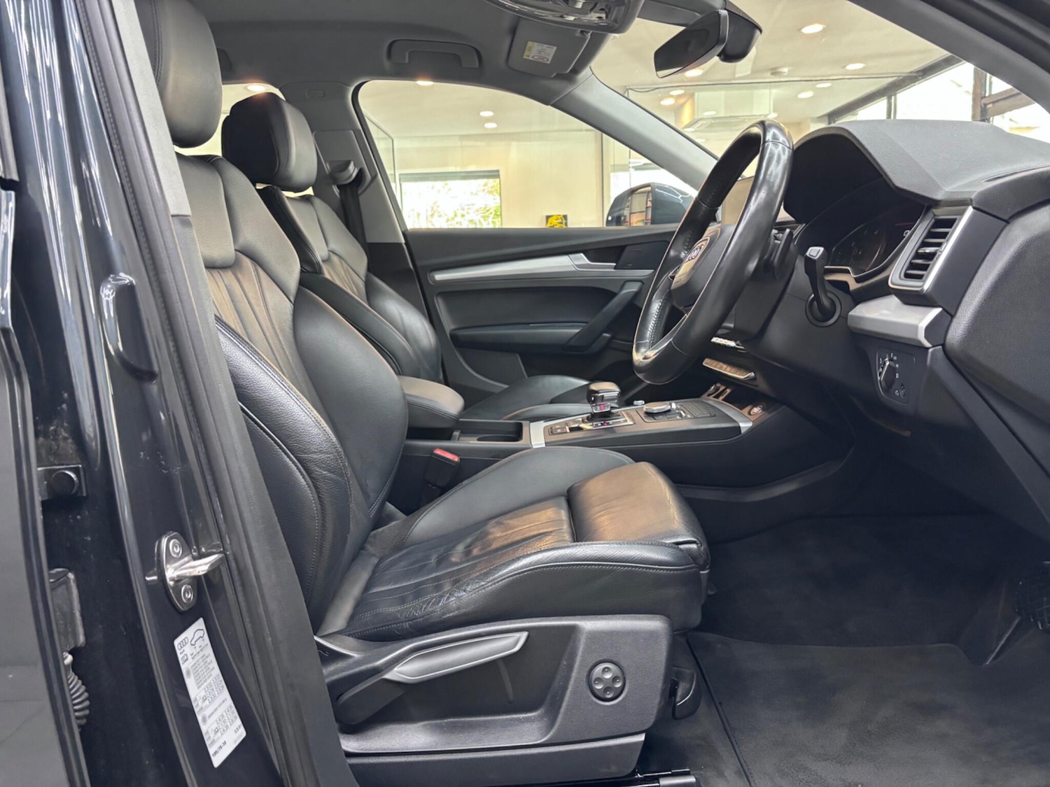 Used Audi Q5 2018 for sale - 76336361: Photo 51