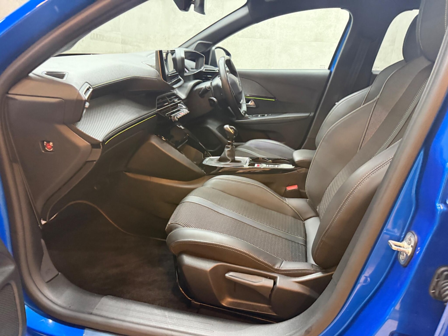 Used Peugeot 208 for sale - 76912873: Photo 44