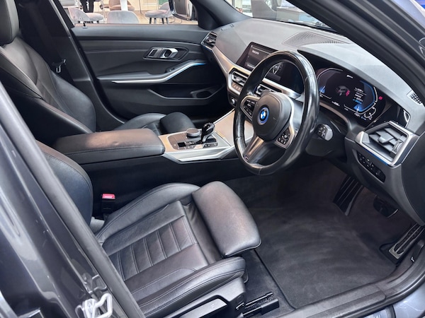 Used BMW 3 Series 2021 for sale - 76151217: Photo 40