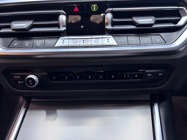 Used BMW 3 Series 2021 for sale - 76151217: Photo 48