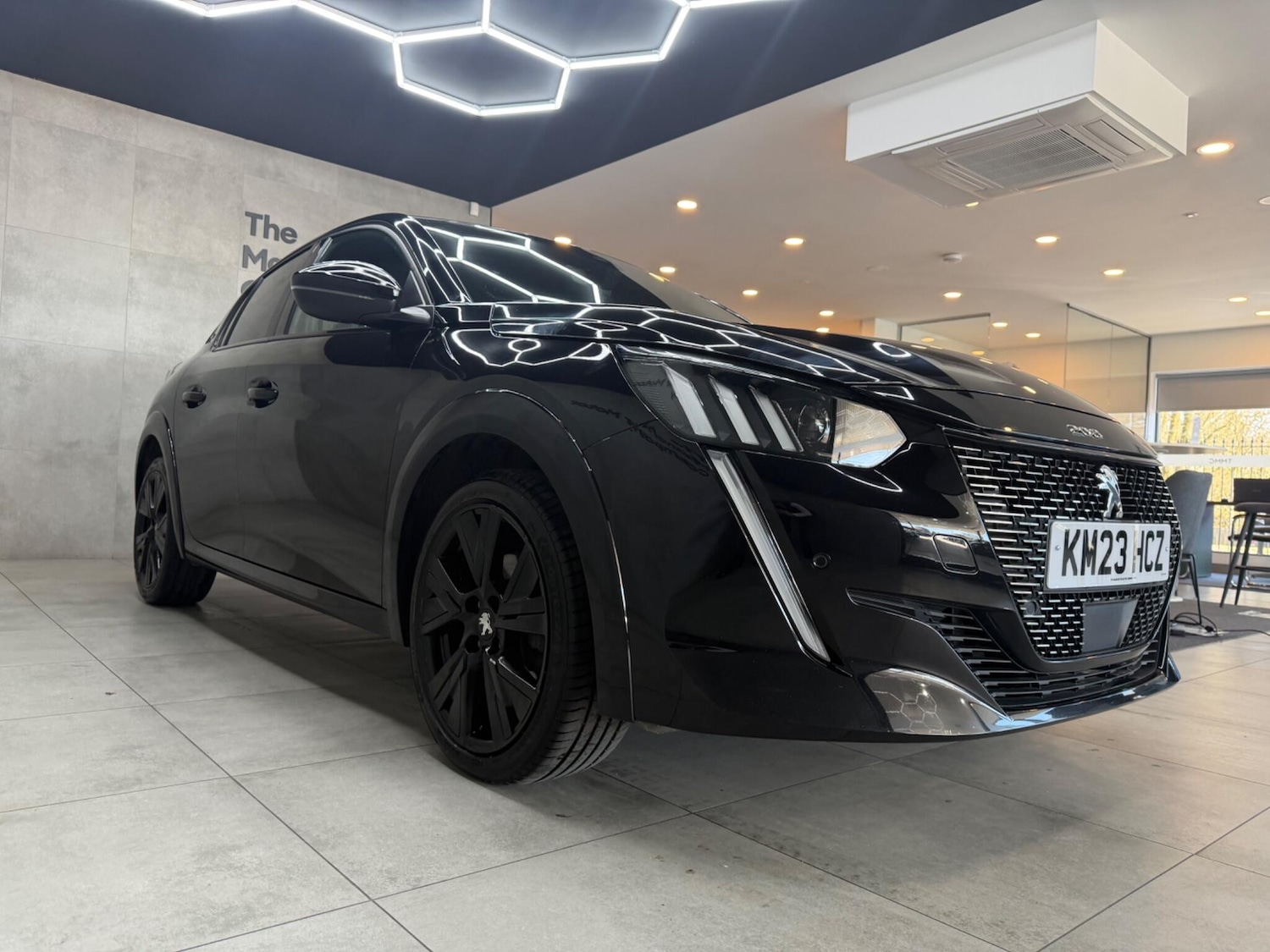 Used Peugeot 208 2023 for sale - 78156760: Photo 2