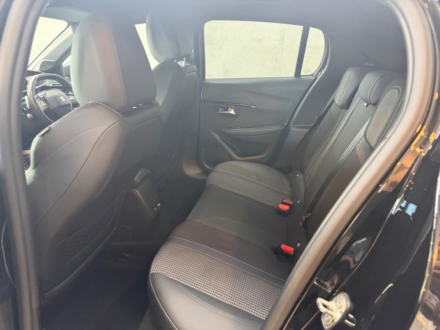 Used Peugeot 208 2023 for sale - 78156760: Photo 27