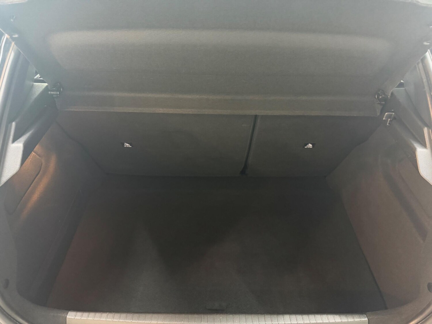 Used Peugeot 208 2023 for sale - 78156760: Photo 44