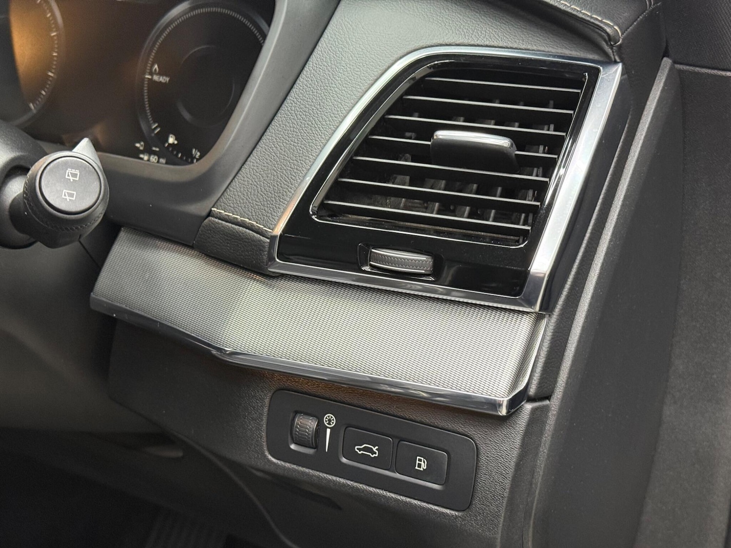 Used Volvo XC90 2017 for sale - 76613164: Photo 26