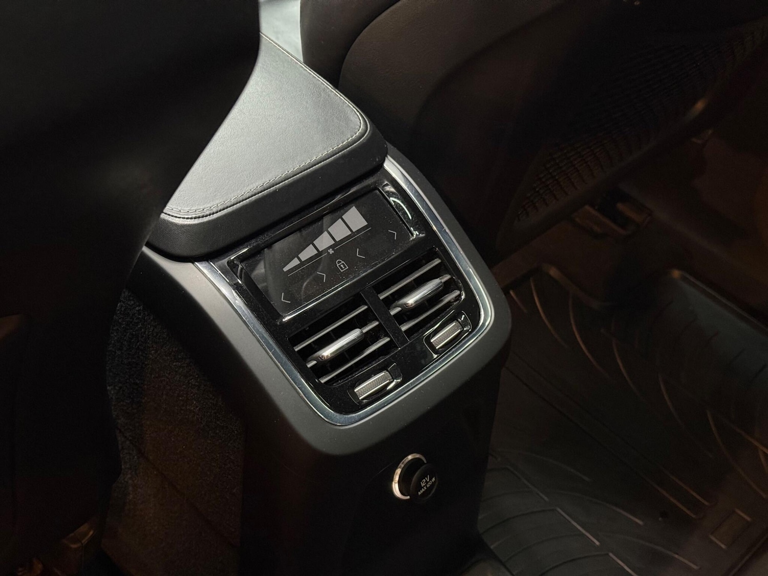 Used Volvo XC90 2017 for sale - 76613164: Photo 28