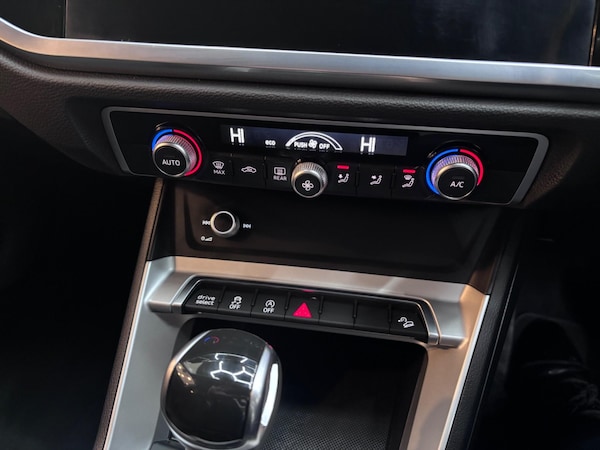 Used Audi Q3 2020 for sale - 76259979: Photo 56