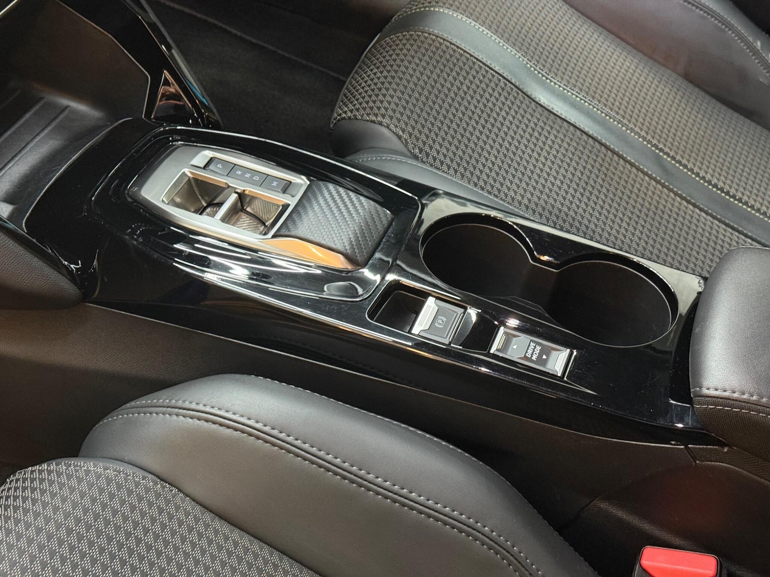 Used Peugeot 208 for sale - 76912678: Photo 16