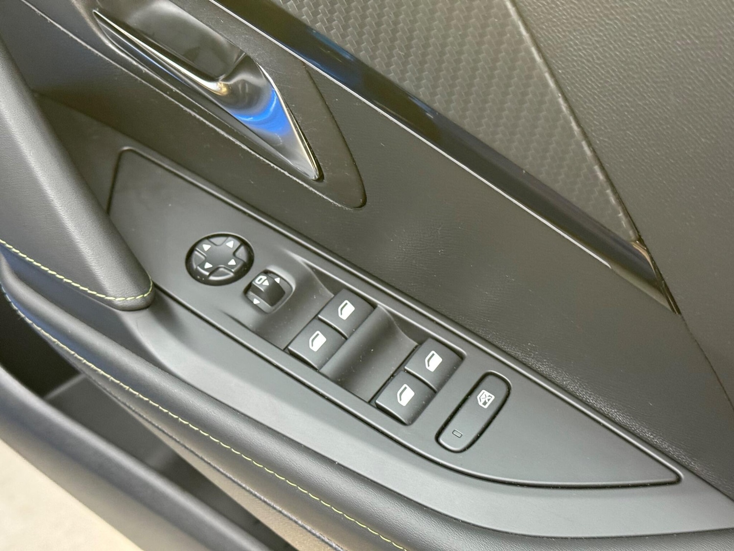 Used Peugeot 208 for sale - 76912678: Photo 23