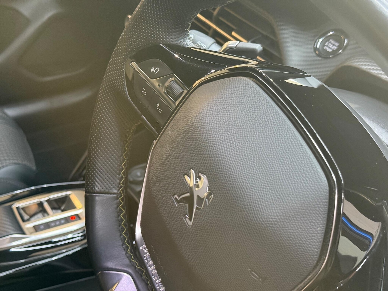 Used Peugeot 208 for sale - 76912678: Photo 36