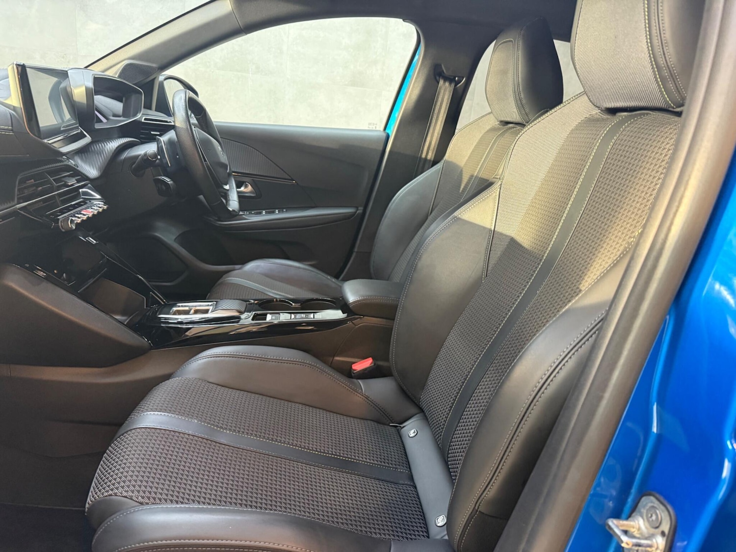 Used Peugeot 208 for sale - 76912678: Photo 39