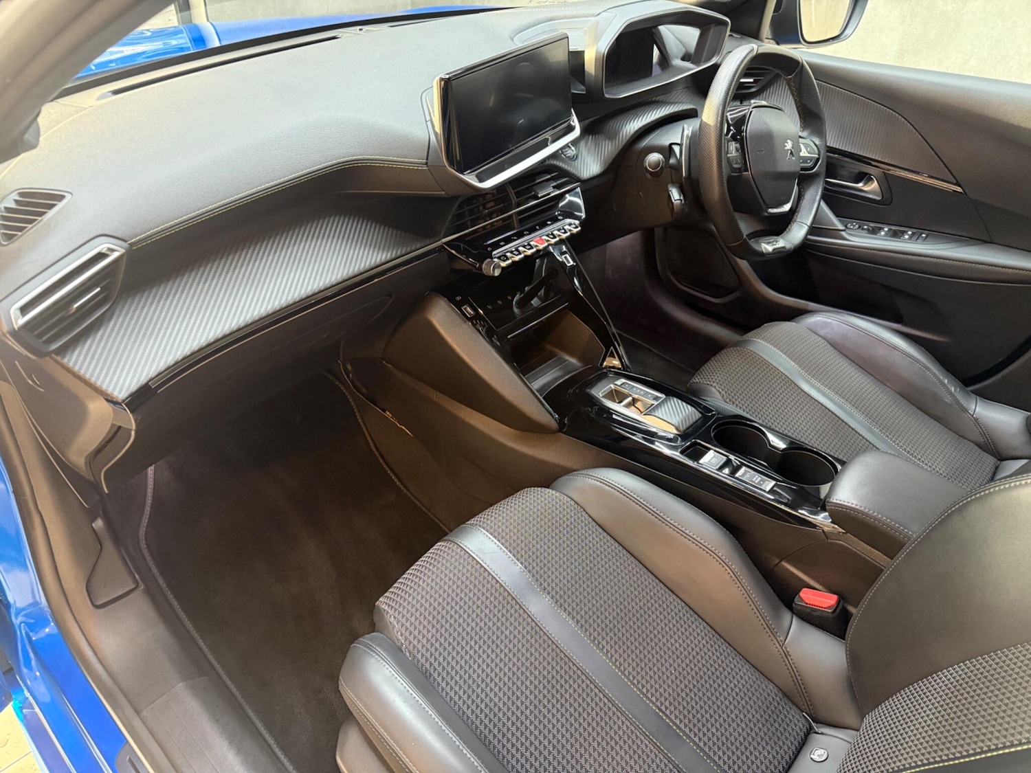 Used Peugeot 208 for sale - 76912678: Photo 41