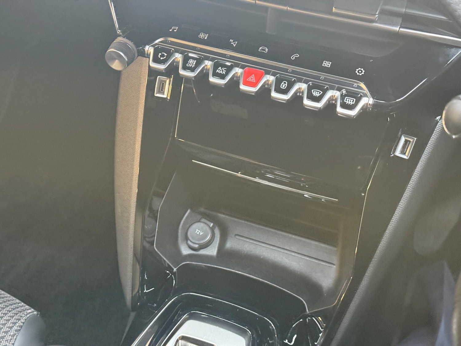 Used Peugeot 208 for sale - 76912678: Photo 44