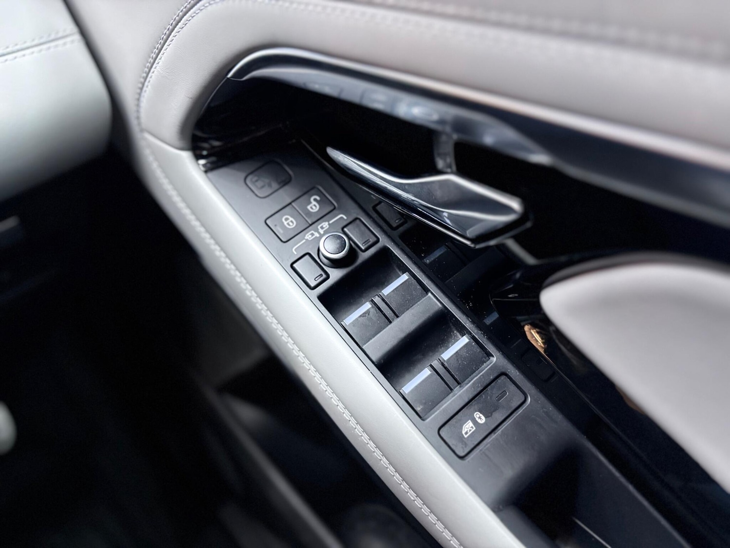 Used Land Rover Range Rover Evoque 2020 for sale - 76399083: Photo 75