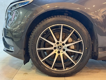 Used Mercedes-Benz EQC 2020 for sale - 77040914: Photo