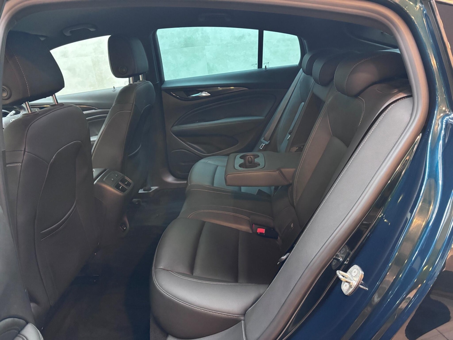 Used Vauxhall Insignia 2017 for sale - 76528035: Photo 27