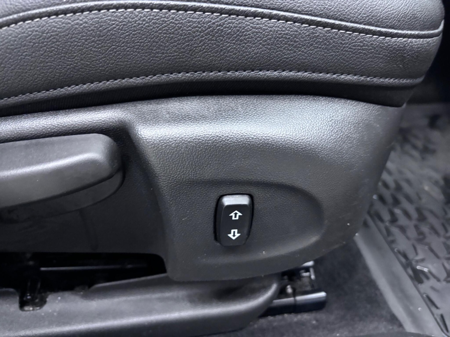 Used Vauxhall Insignia 2017 for sale - 76528035: Photo 32