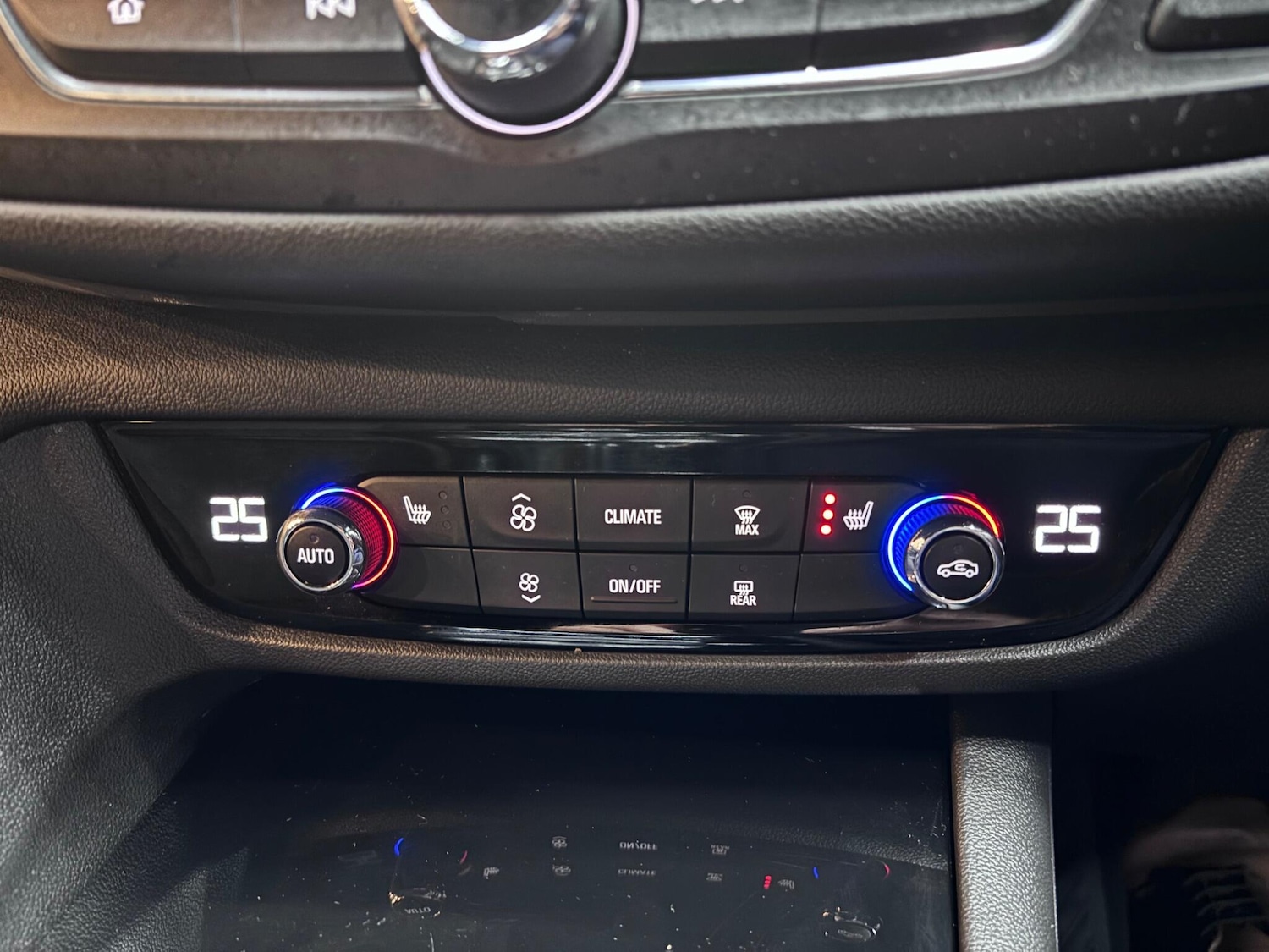 Used Vauxhall Insignia 2017 for sale - 76528035: Photo 37