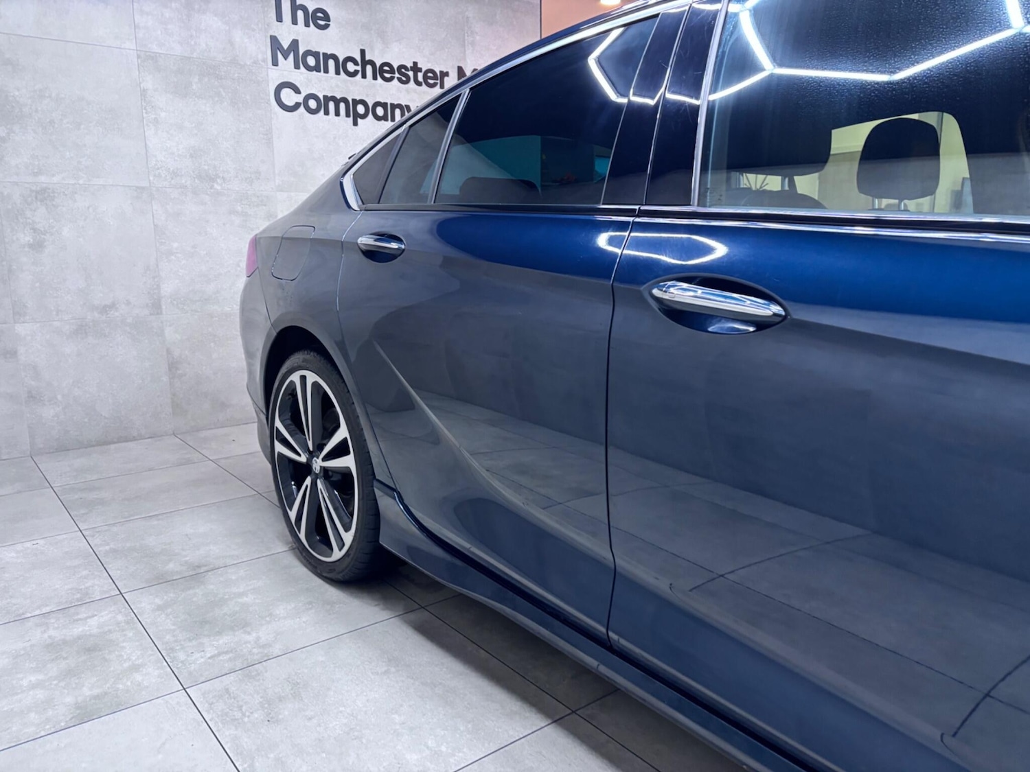 Used Vauxhall Insignia 2017 for sale - 76528035: Photo 5