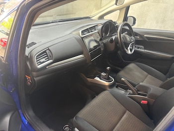 Used Honda Jazz 2018 for sale - 78573188: Photo