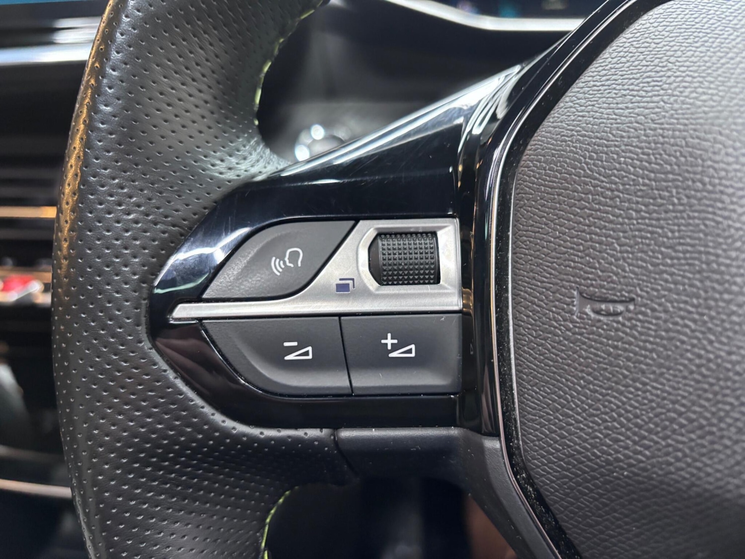 Used Peugeot E-2008 2020 for sale - 76666513: Photo 34