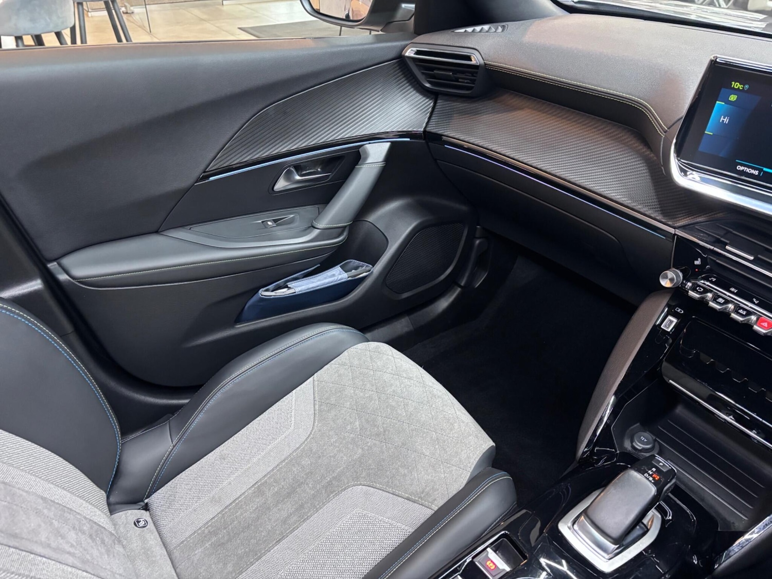 Used Peugeot E-2008 2020 for sale - 76666513: Photo 54