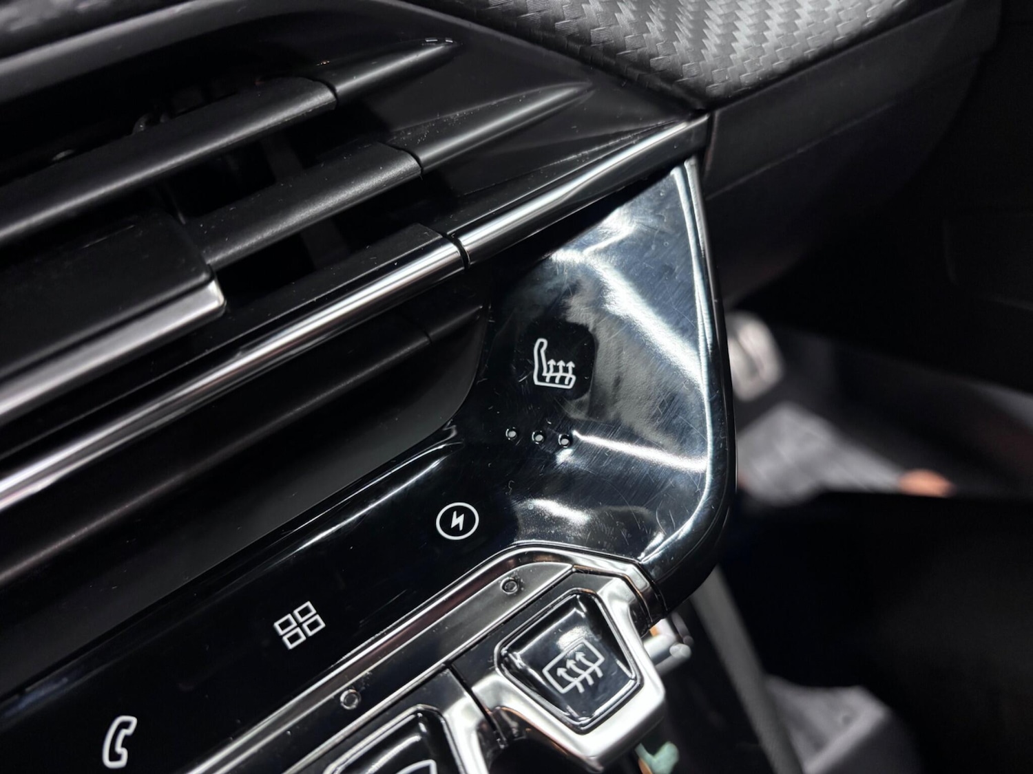 Used Peugeot E-2008 2020 for sale - 76666513: Photo 75