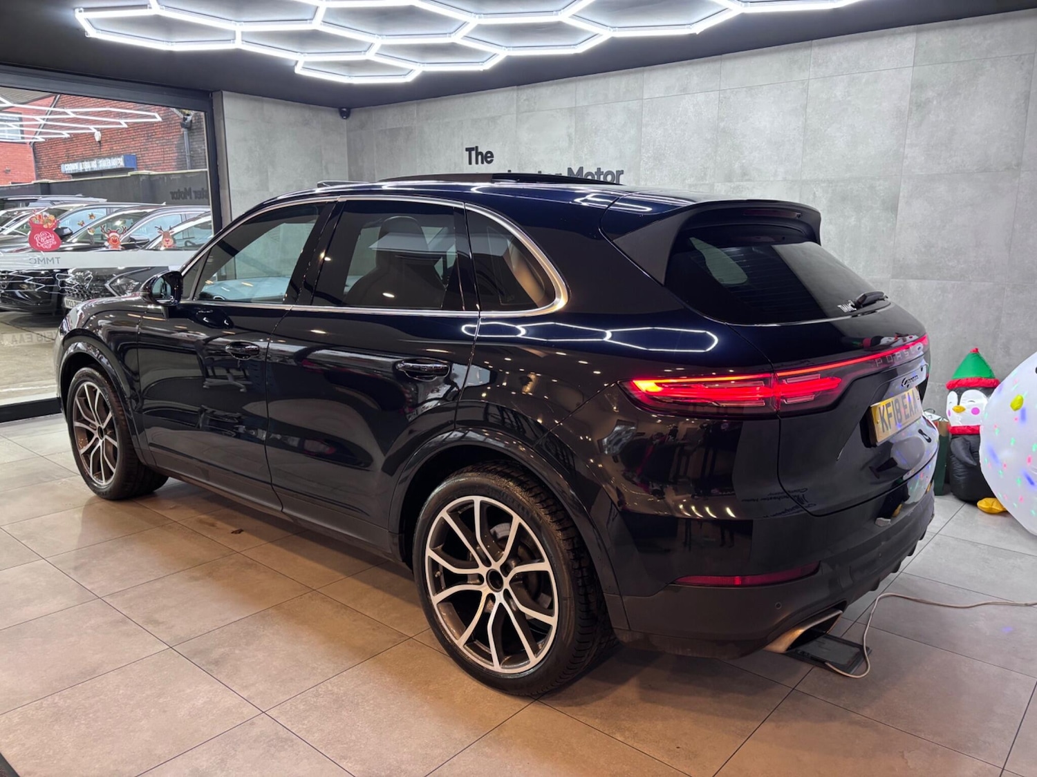 Used Porsche Cayenne 2018 for sale - 77049806: Photo 10