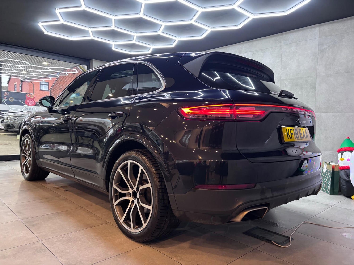 Used Porsche Cayenne 2018 for sale - 77049806: Photo 11