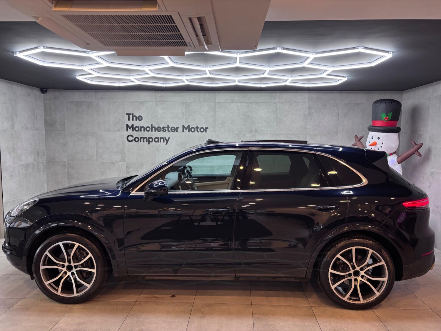 Used Porsche Cayenne 2018 for sale - 77049806: Photo 12