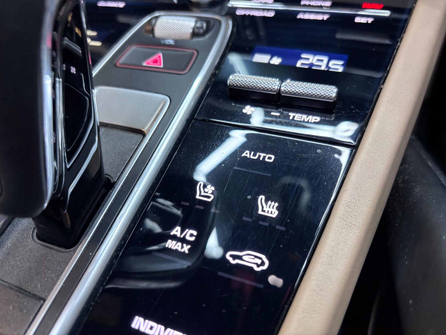 Used Porsche Cayenne 2018 for sale - 77049806: Photo 42