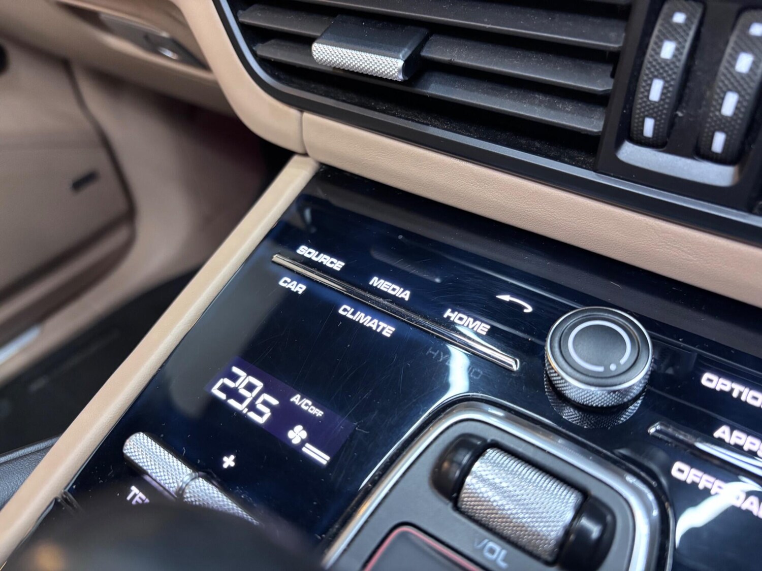 Used Porsche Cayenne 2018 for sale - 77049806: Photo 45