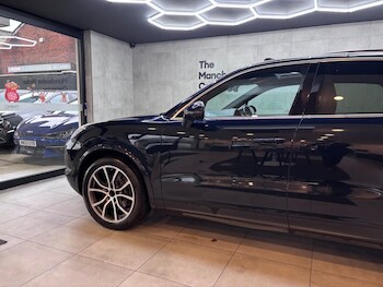Used Porsche Cayenne 2018 for sale - 77049806: Photo
