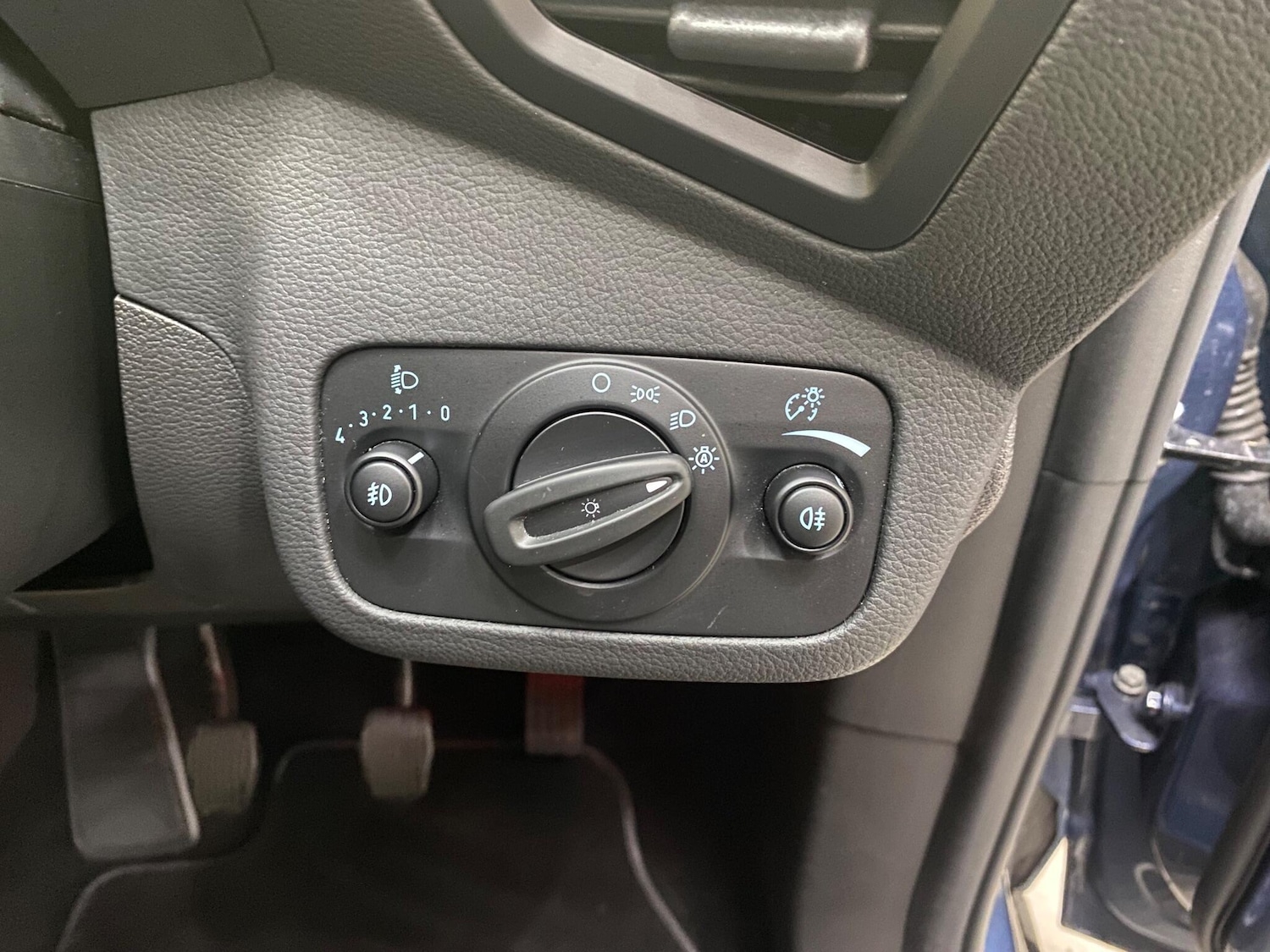 Used Ford C-Max 2019 for sale - 78100651: Photo 25