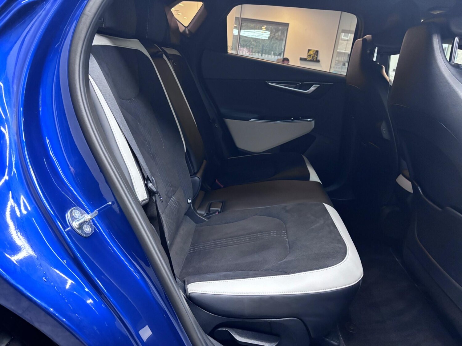 Used Kia EV6 for sale - 76992993: Photo 27